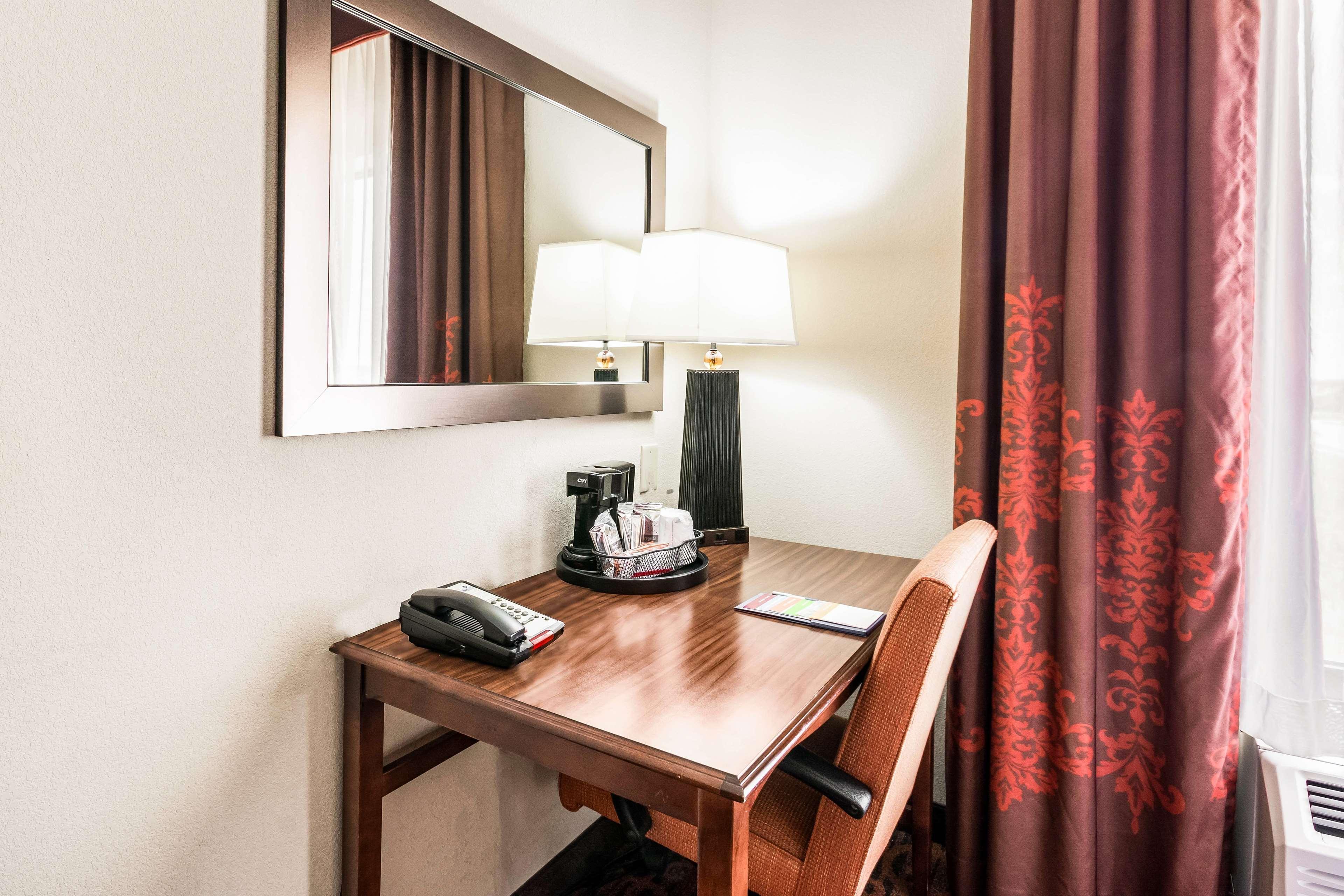 Hampton Inn Derby-Wichita Southeast מראה חיצוני תמונה